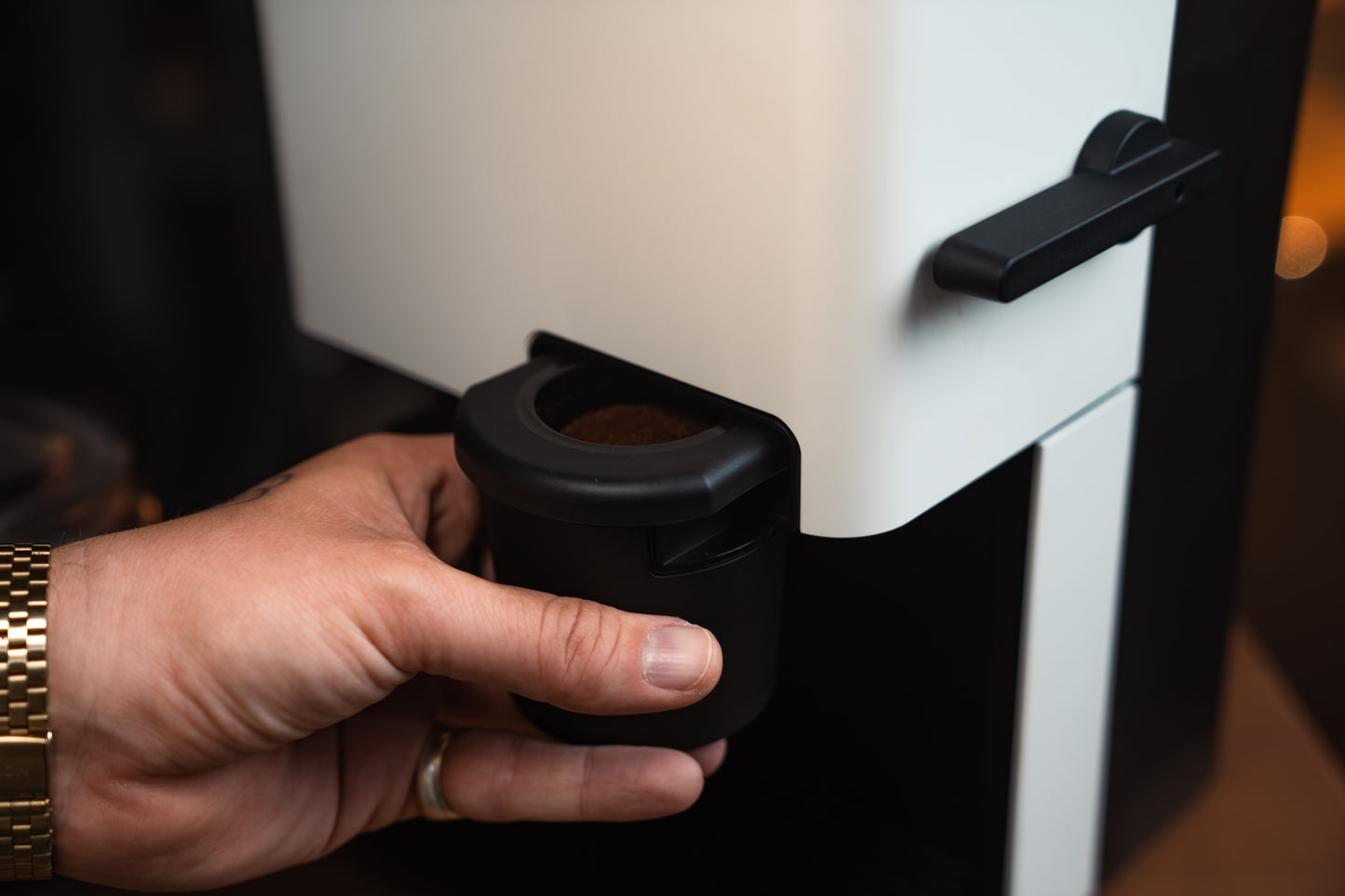 Nivona CUBE 4102 Kaffeeautomat Cremeweiß