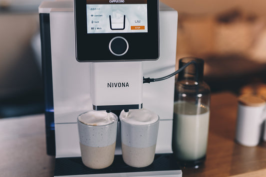 AKTION Ausstellungsgerät Nivona CafeRomatica Kaffeevollautomat NICR 965 Sondermodell Weiß/White