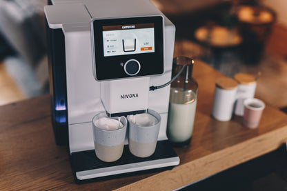 AKTION Ausstellungsgerät Nivona CafeRomatica Kaffeevollautomat NICR 965 Sondermodell Weiß/White